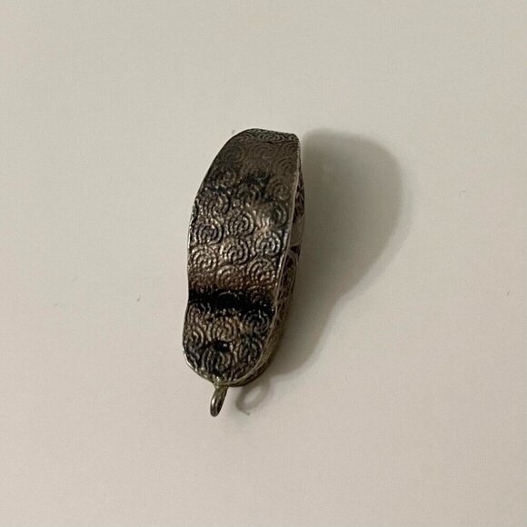 Vintage Shoe Clog Charm Filigree Pendant - Picture 11 of 14